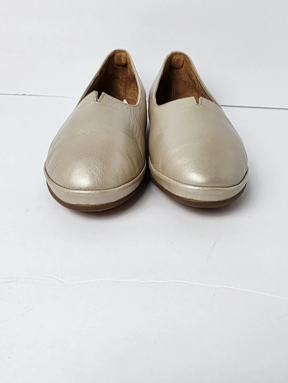 L' Amour Des Pieds Xavar Flats Metallic Champagne Gold Leather Size 9.5M